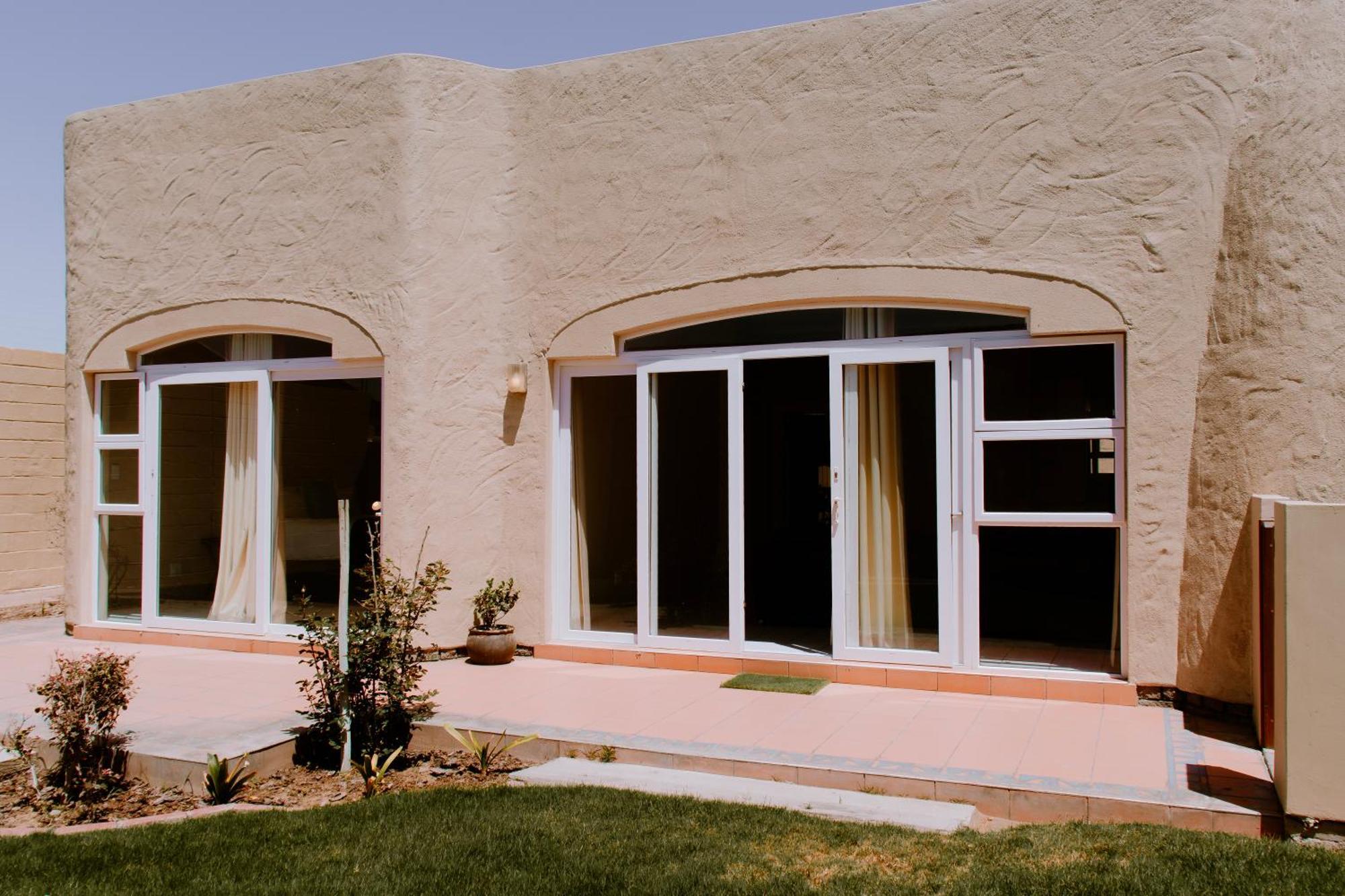 Desert Dreams Bed And Breakfast Cc Walvis Bay Esterno foto